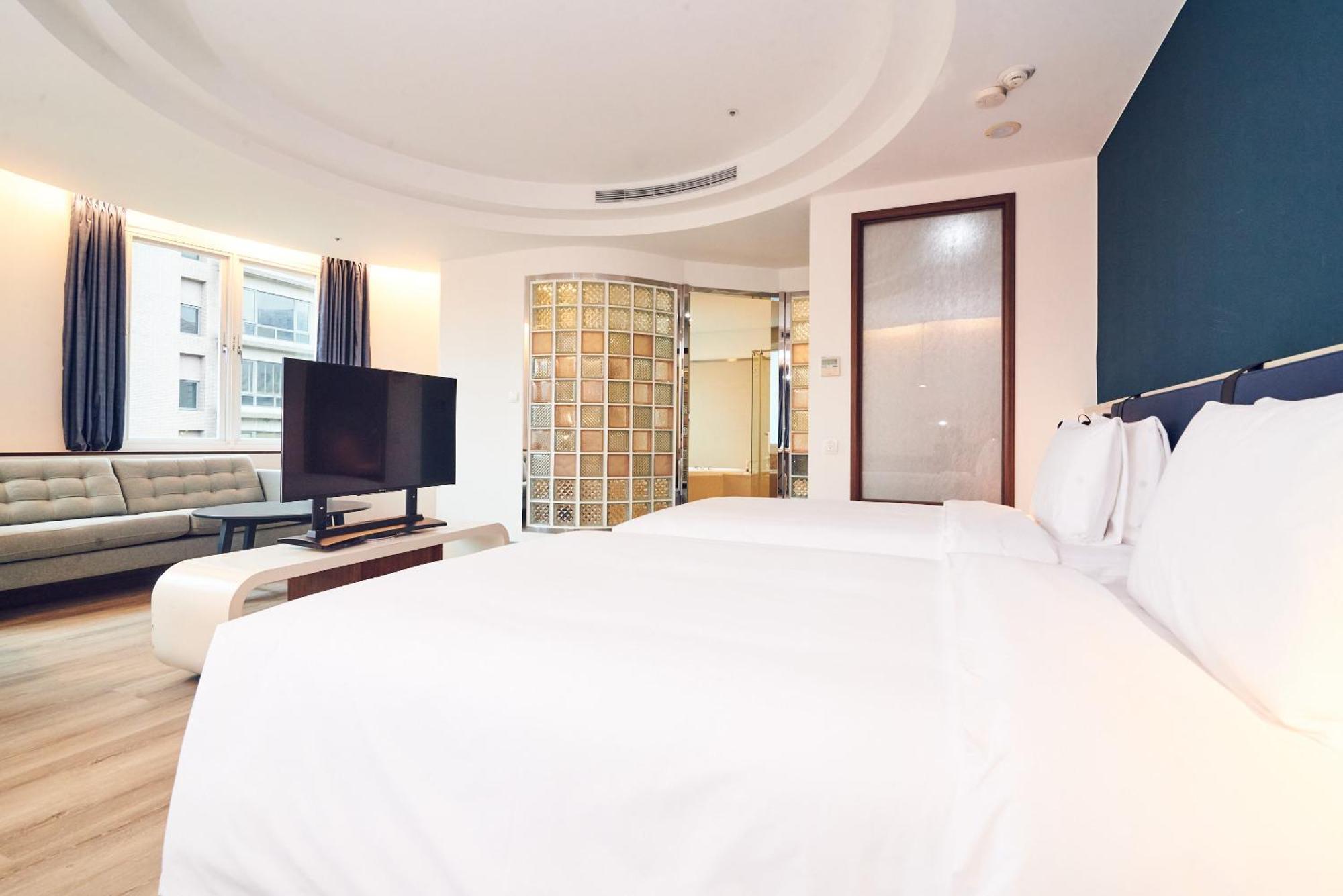 Check Inn Select Taipei Nangang Exterior photo